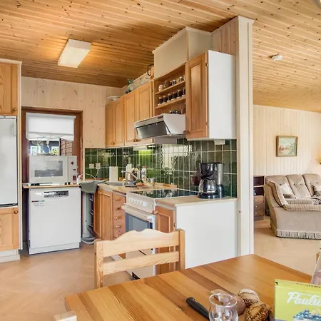 Lovely In With Kitchen Holiday home *