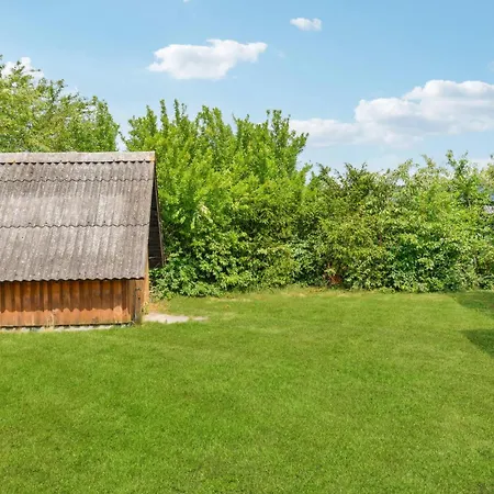 Casa vacanze Lovely In With Kitchen *